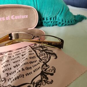 Authentic Juicy Couture Vintage Brown/Gold framed prescription style glasses.